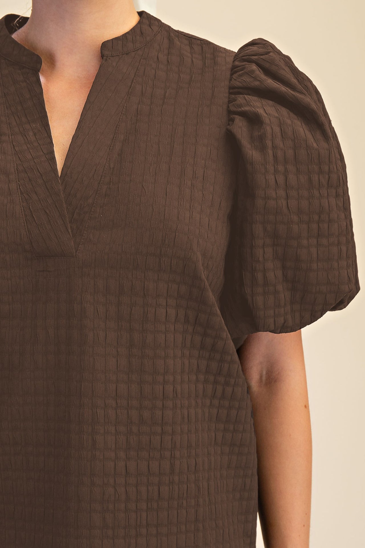 The Audrey Textured Puff-Sleeve Blouse – Brown