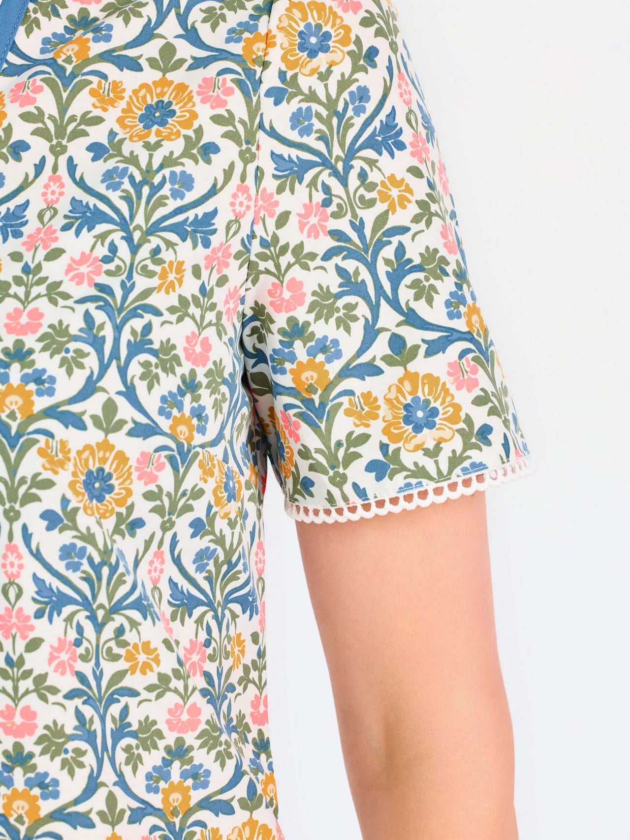 Mary Square Brenda Short Sleeve Dress – Ashdown Abbey