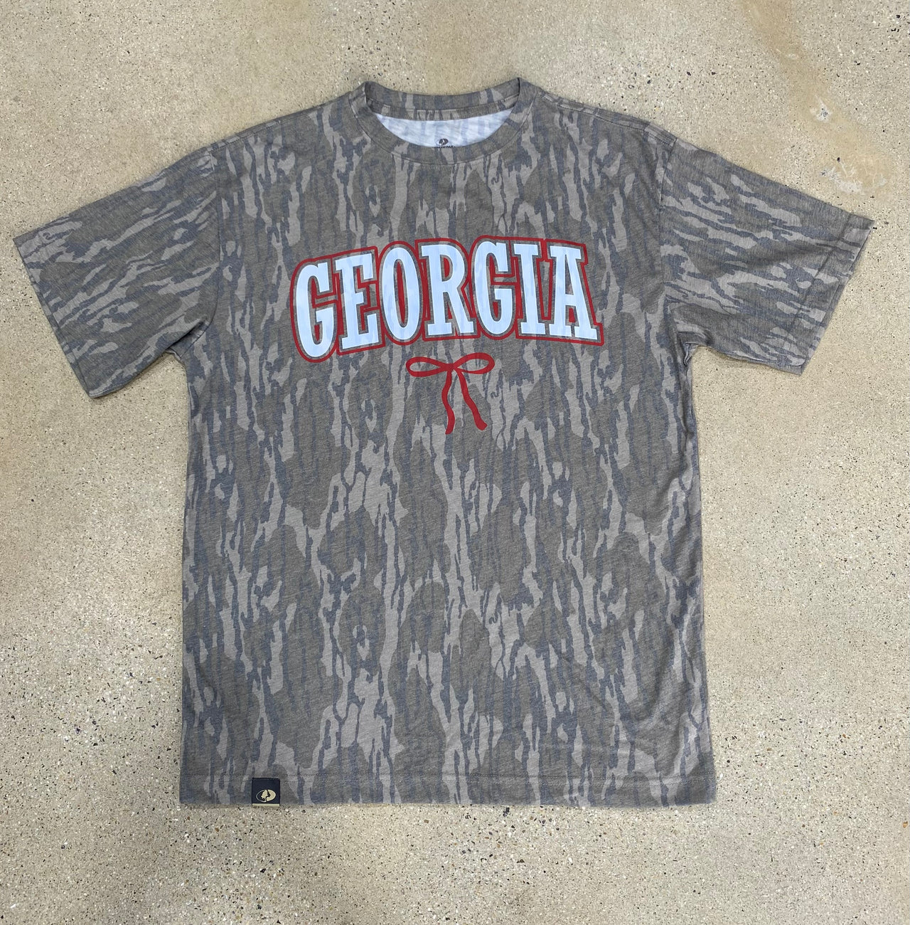 Georgia Bottomland Camo Ribbon Bow Outline Graphic Tee