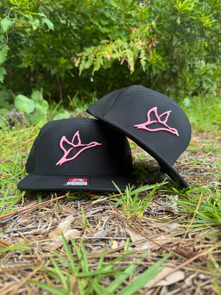 Combat Waterfowl 7 Panel Cap - Black/Pink