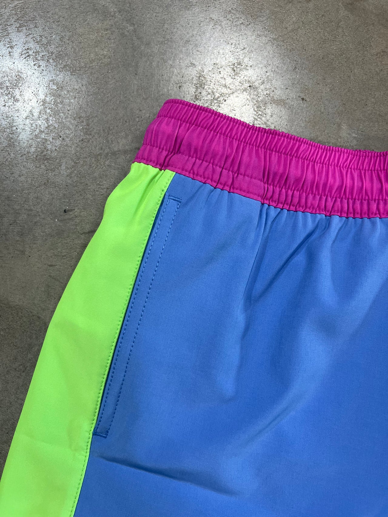 The Miracles 5.5" Classic Swim Trunks