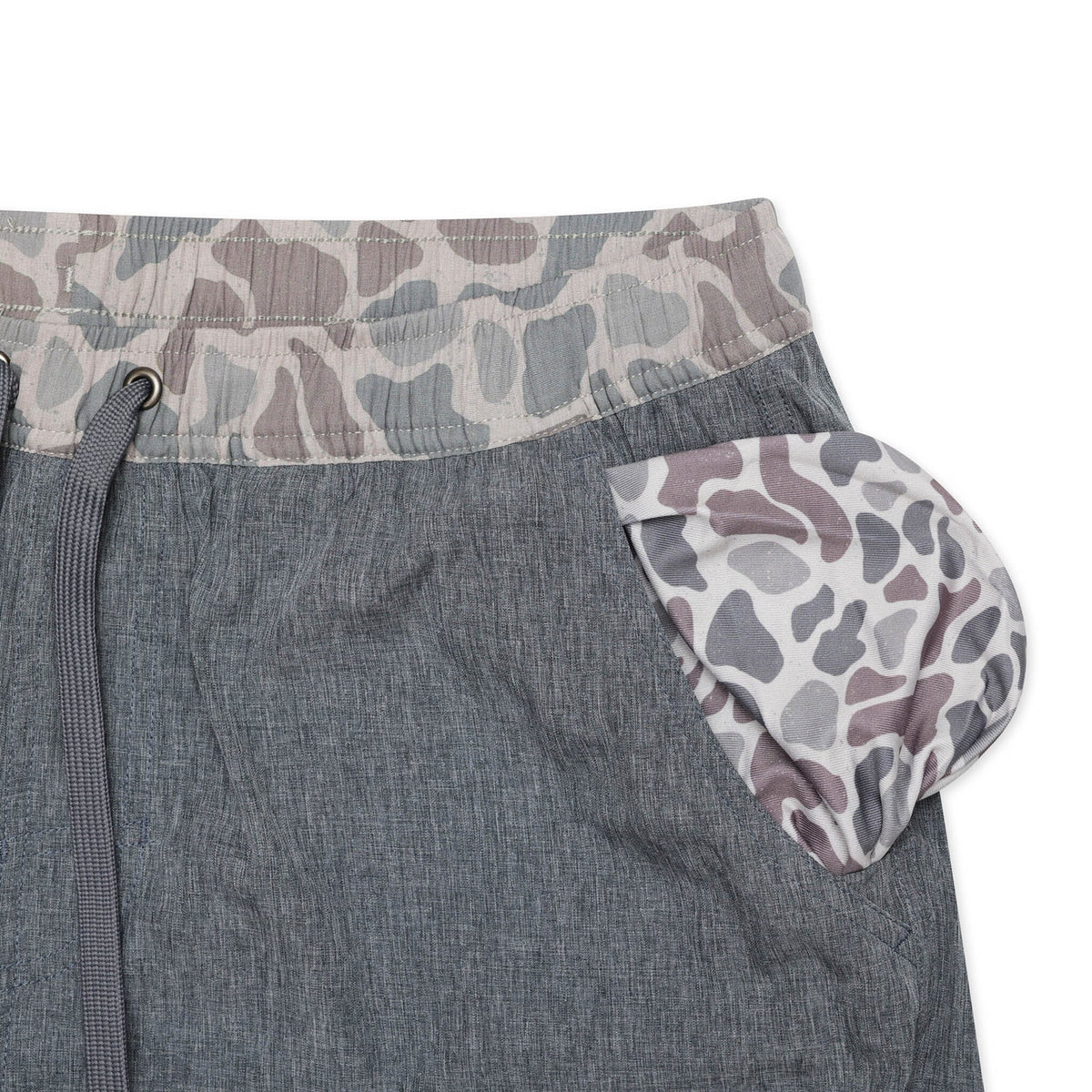 Athletic Short 5.5" - Grizzly Grey - Classic Deer Camo Liner