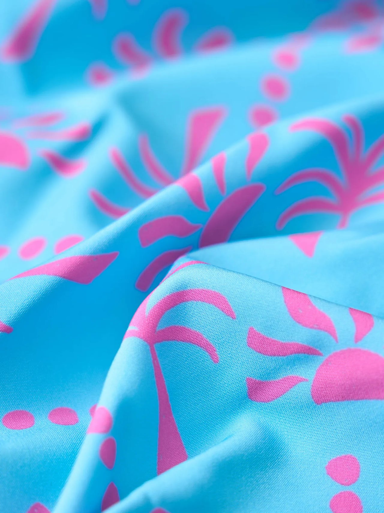 The Pacific Grids 5.5" Lined Swim Trunks