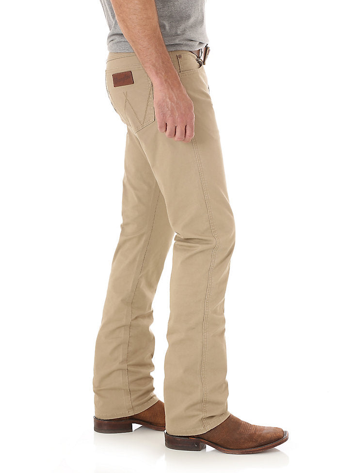 Men's Wrangler Retro® Slim Fit Straight Leg Pant - Fawn